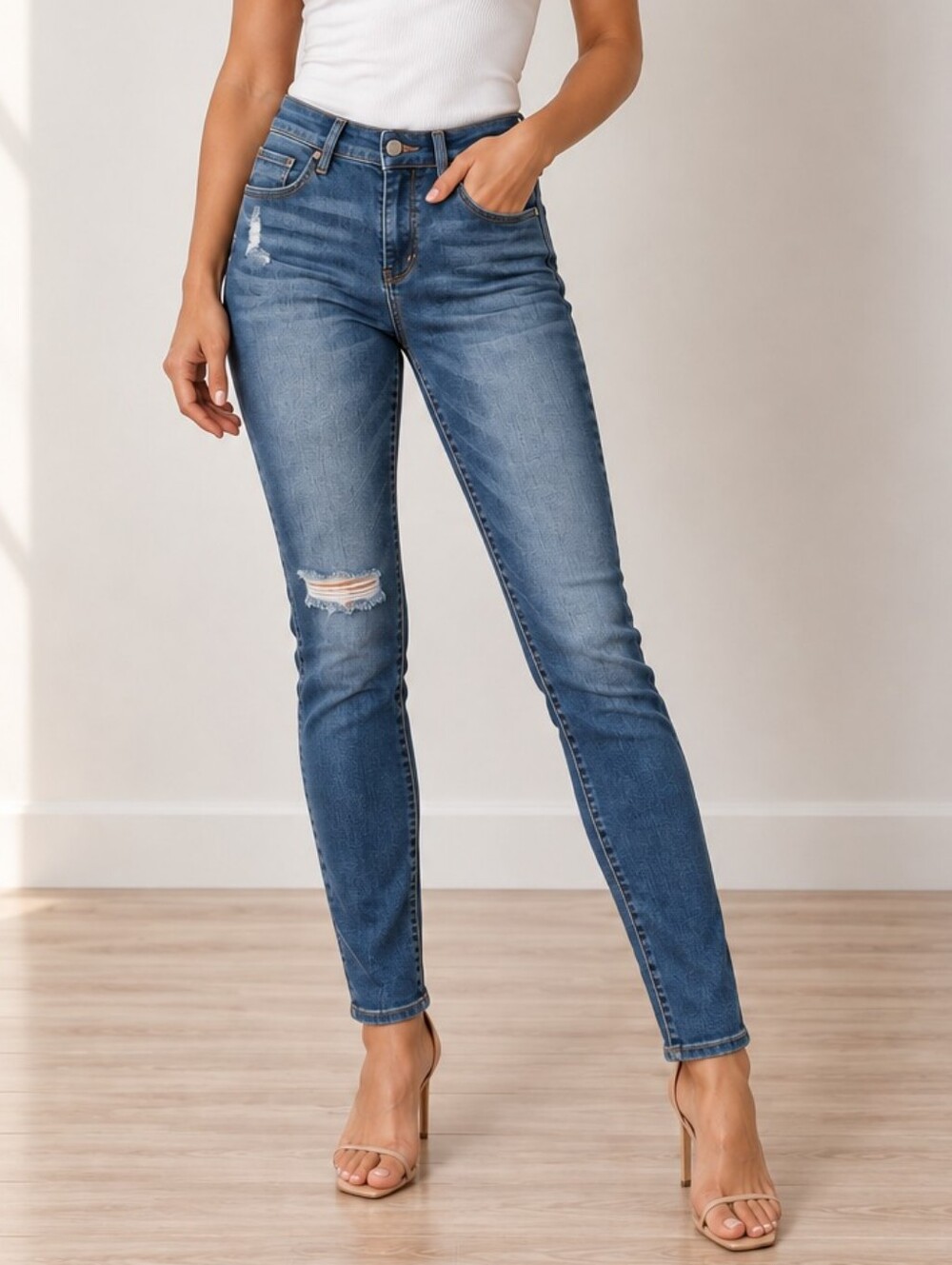 KUT from the Kloth Diana Mid Rise Distressed Skinny Denim Jeans (Size: 8)